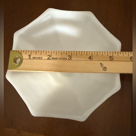 Vintage Anchor Hocking  Milk Glass Pedestal Covered Candy Dish Harvest Grape - Picture 11 of 11